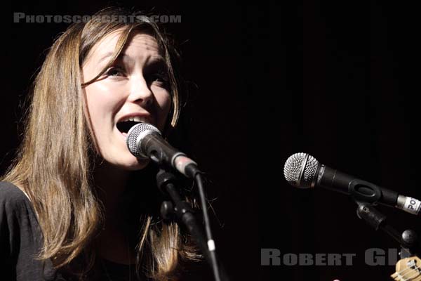 MINA TINDLE - 2011-11-03 - PARIS - La Cigale - 